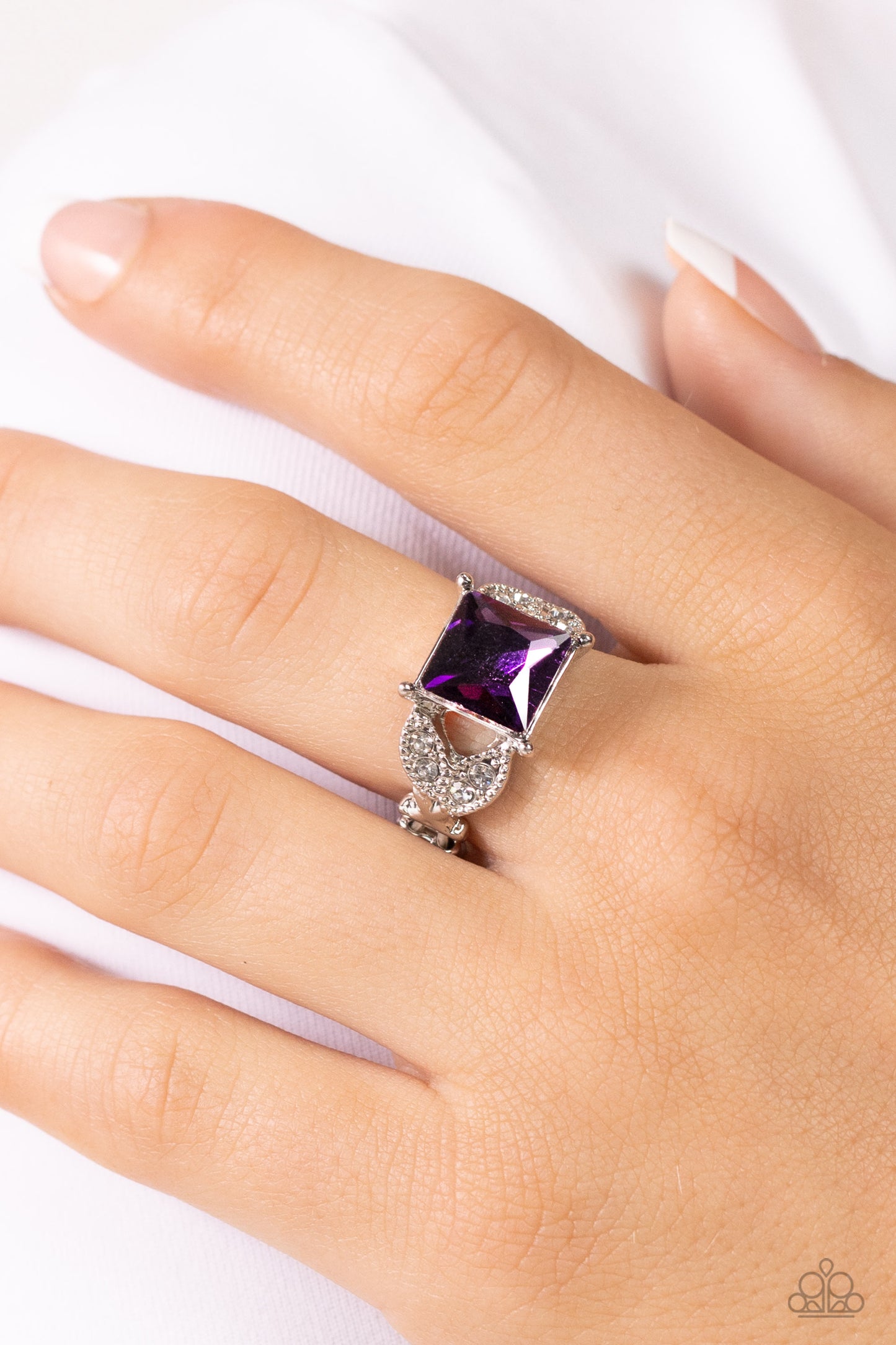 Deluxe Drama - Purple Square Gem White Rhinestones Silver Ring