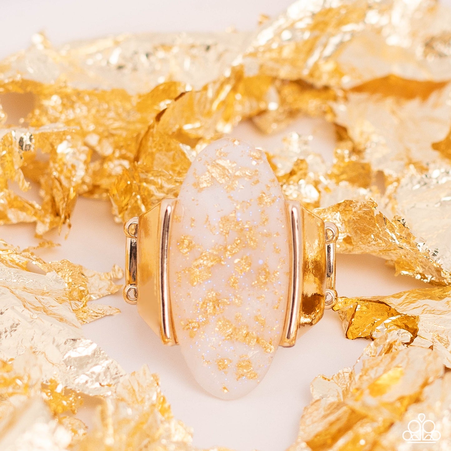Shimmery Sovereign - White with Gold Flecks Oval Ring