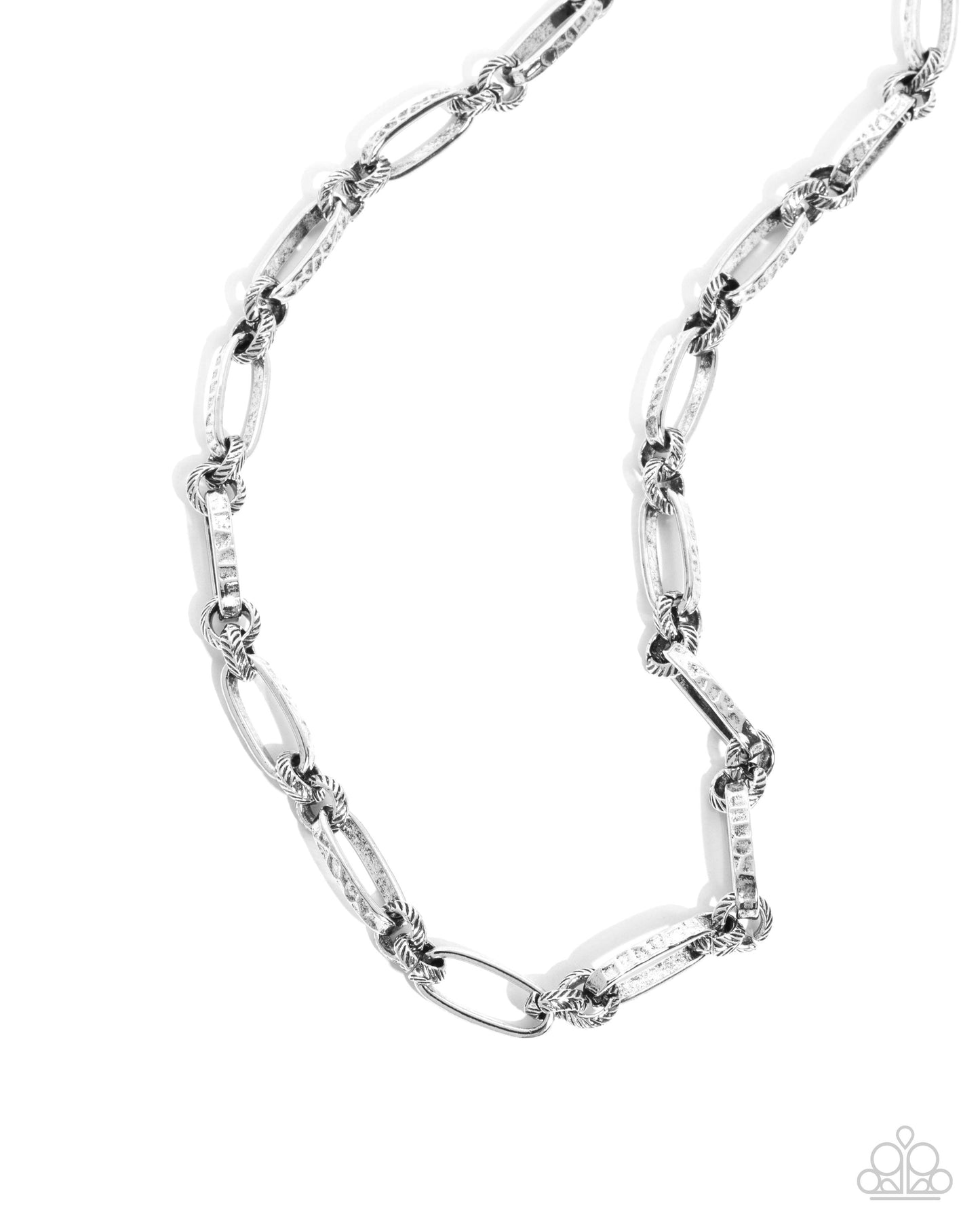 Trenchant Texture - Silver Chain Urban Necklace