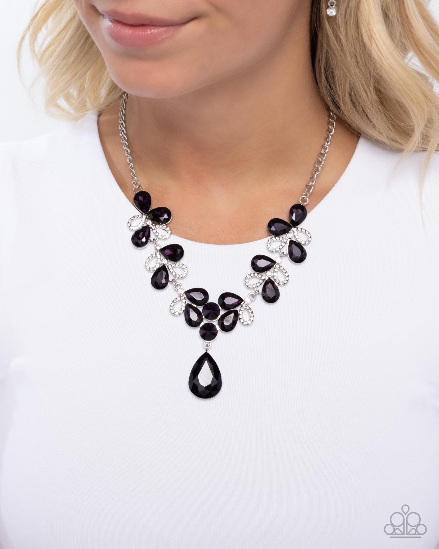 Solo Exhibition - Purple Gems White Rhinestones Silver Short Necklace