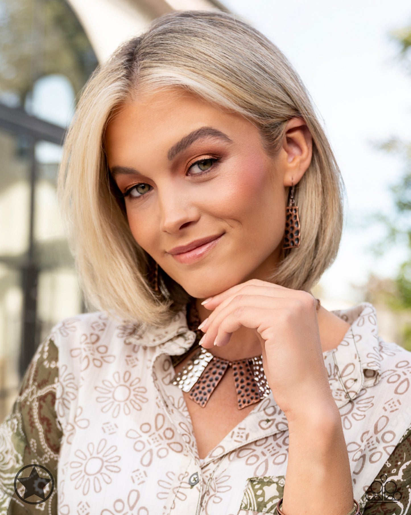 A Fan of the Tribe - Copper Brass Silver Mixed Metal Short Necklace - Blockbuster