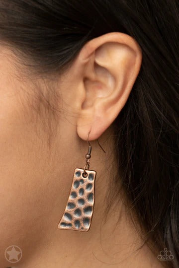 A Fan of the Tribe - Copper Brass Silver Mixed Metal Short Necklace - Blockbuster