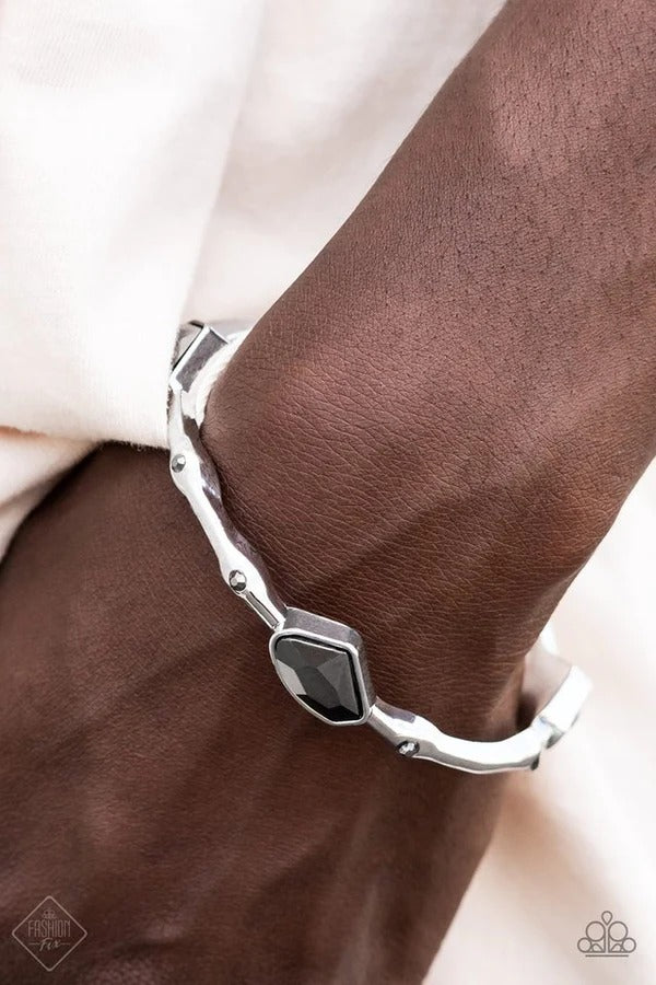 Chiseled Craze - Silver Gem Bangle Bracelet - Fashion Fix