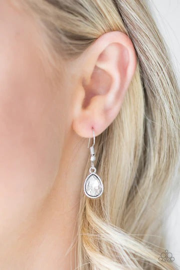 Classy Classicist - White Rhinestone Dainty Pendant Silver Short Necklace