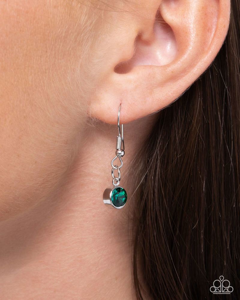 Confident Cascade - Green Gem Silver Short Necklace