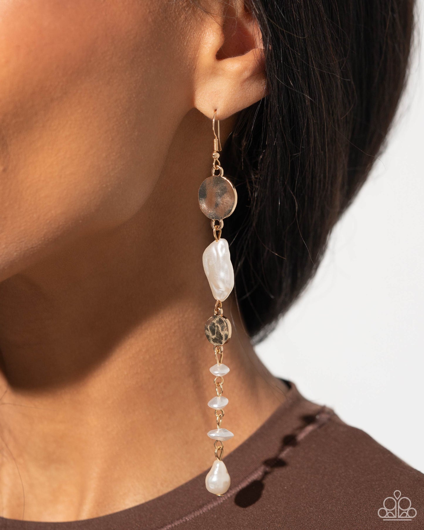 Cosmopolitan Chic - Gold Disc White Pearl Post Earrings
