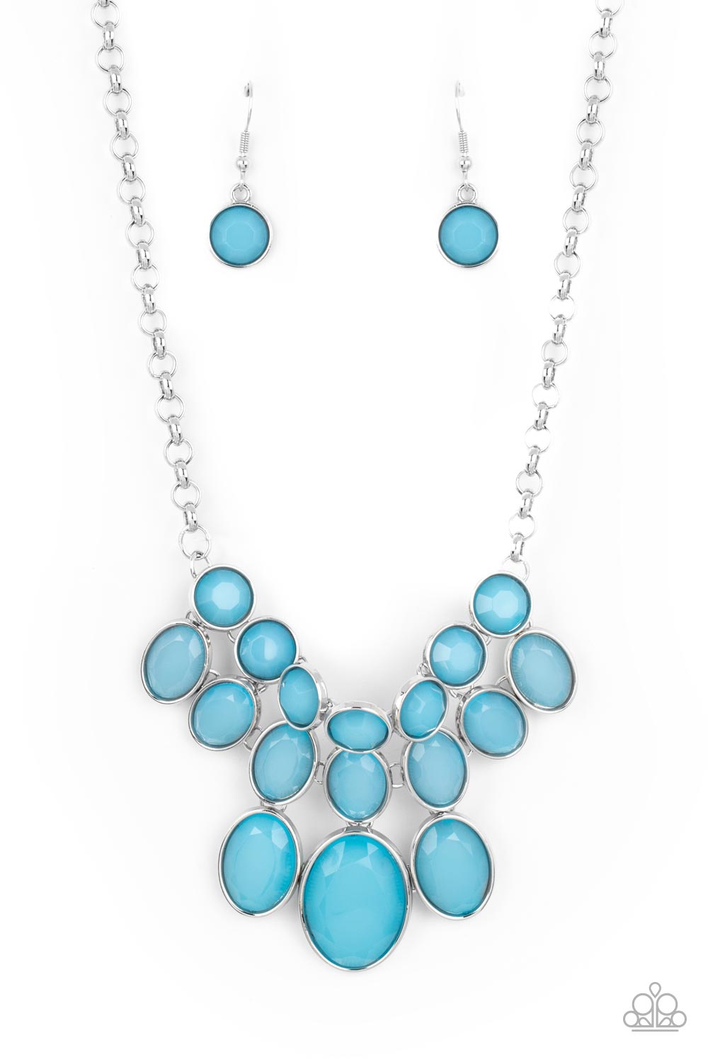 Delectable Daydream - Blue Bead Silver Short Necklace