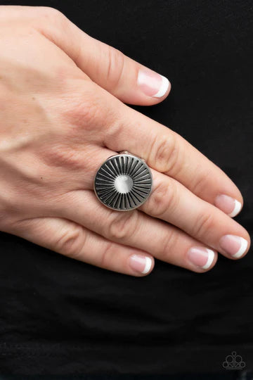Everglade Eden - White Cat's Eye Silver Floral Ring
