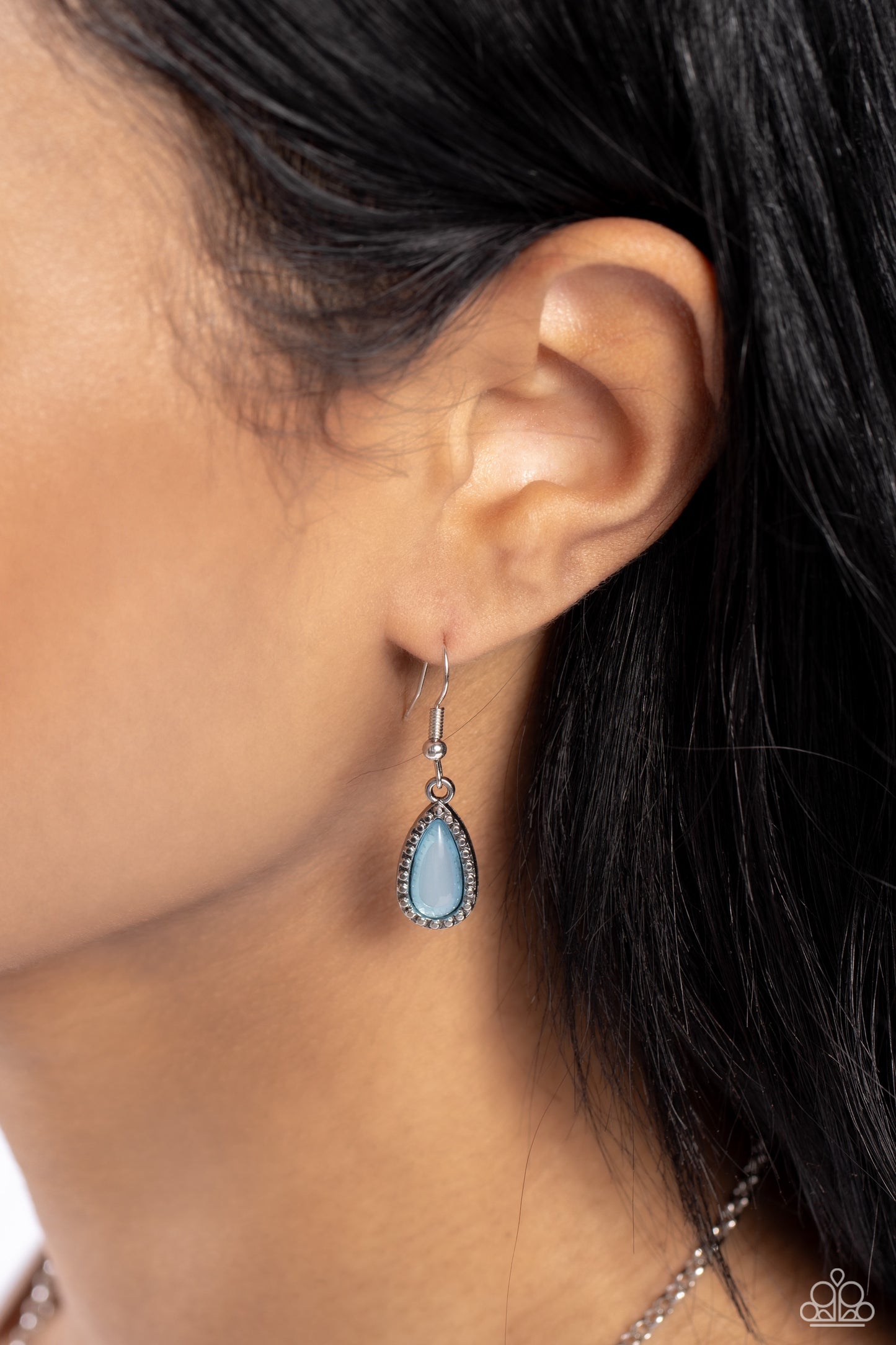 Exceptionally Ethereal - Blue Bead Silver Short Necklace
