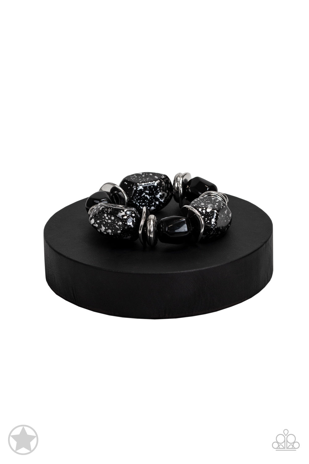 PERFECT MATCH / SET: In Good Glazes - Black Chunky Bead Blockbuster Short Necklace and Glaze of Glory - Black Chunky Bead Blockbuster Stretchy Bracelet