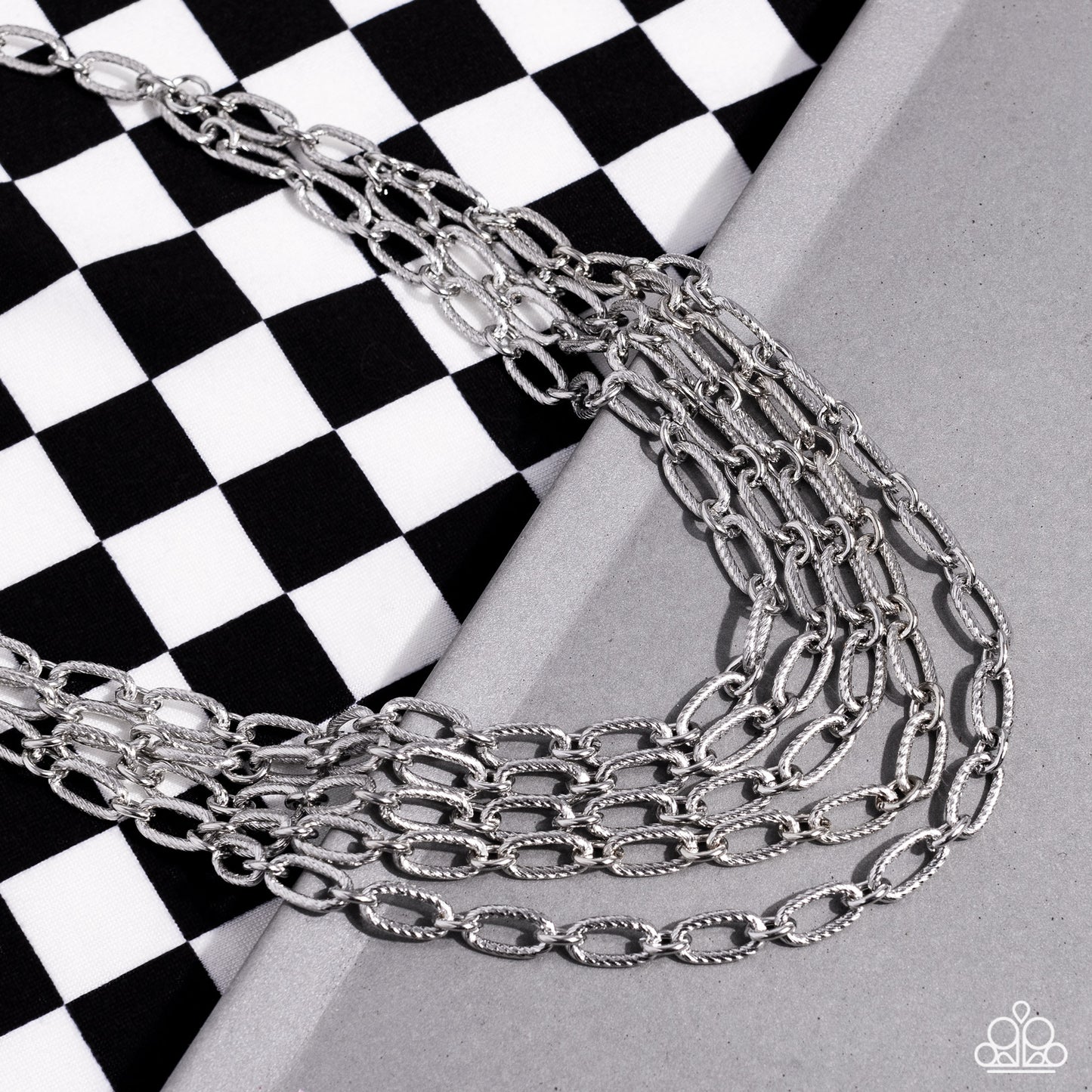 House of CHAIN - Silver Layered Chain Short Necklace