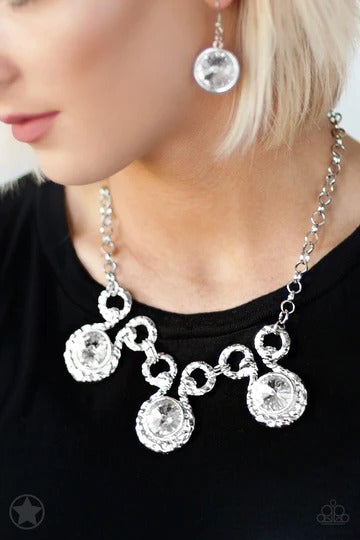 Hypnotized - Silver Large Circle Rhinestone Statement Short Necklace - Blockbuster