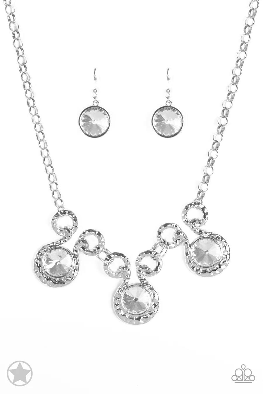 Hypnotized - Silver Large Circle Rhinestone Statement Short Necklace - Blockbuster