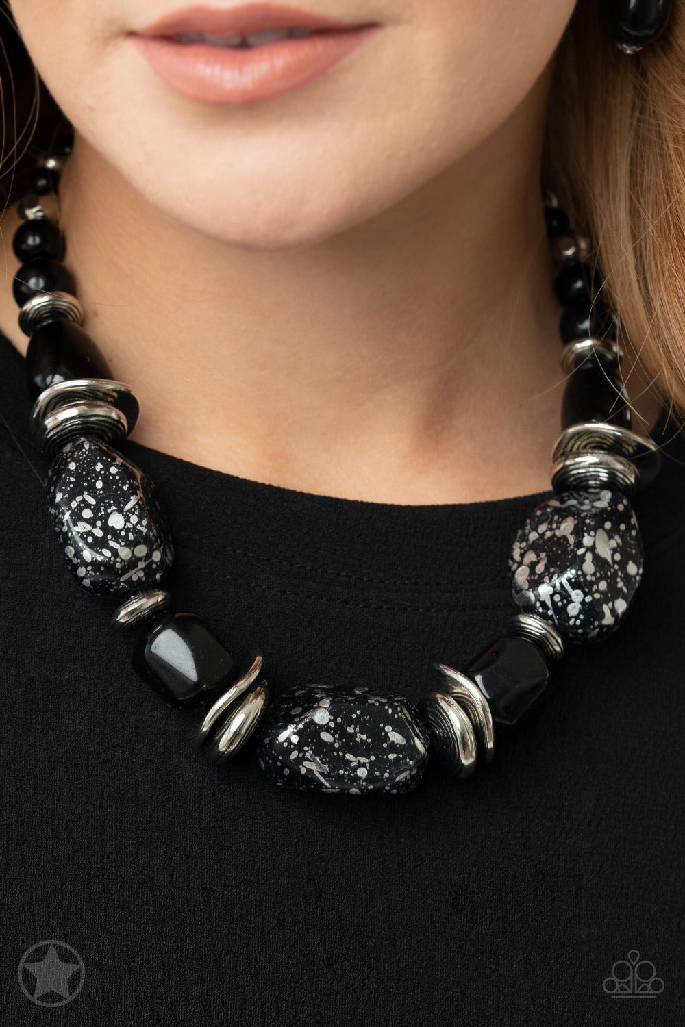 PERFECT MATCH / SET: In Good Glazes - Black Chunky Bead Blockbuster Short Necklace and Glaze of Glory - Black Chunky Bead Blockbuster Stretchy Bracelet