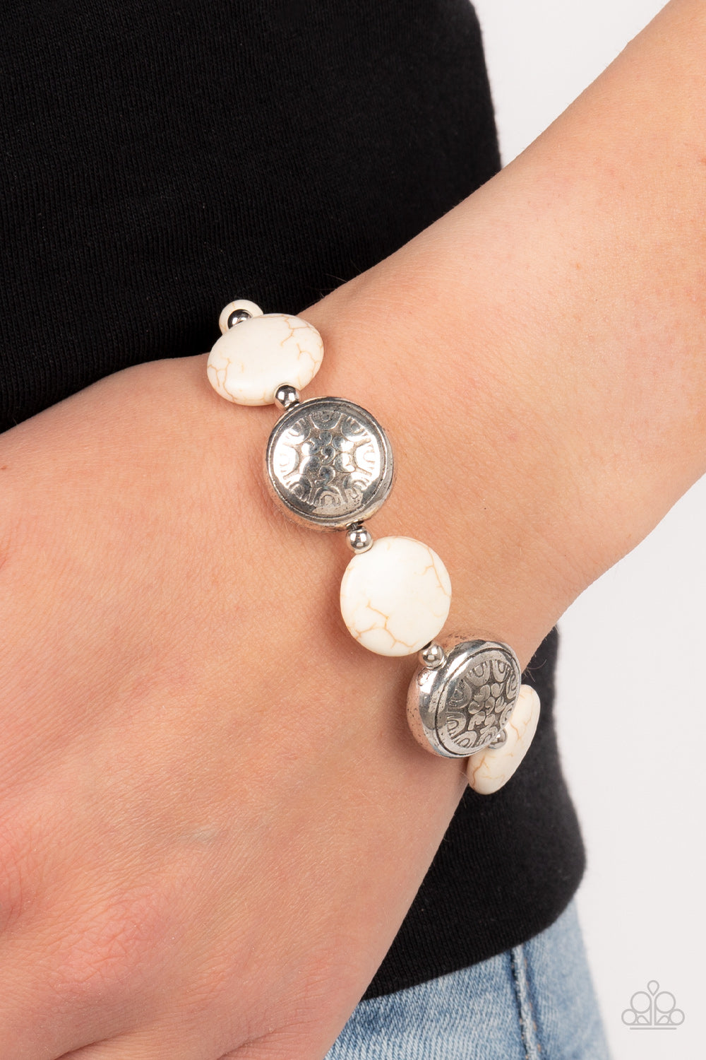 Oasis Orchard - White Crackle Stone Silver Clasp Bracelet