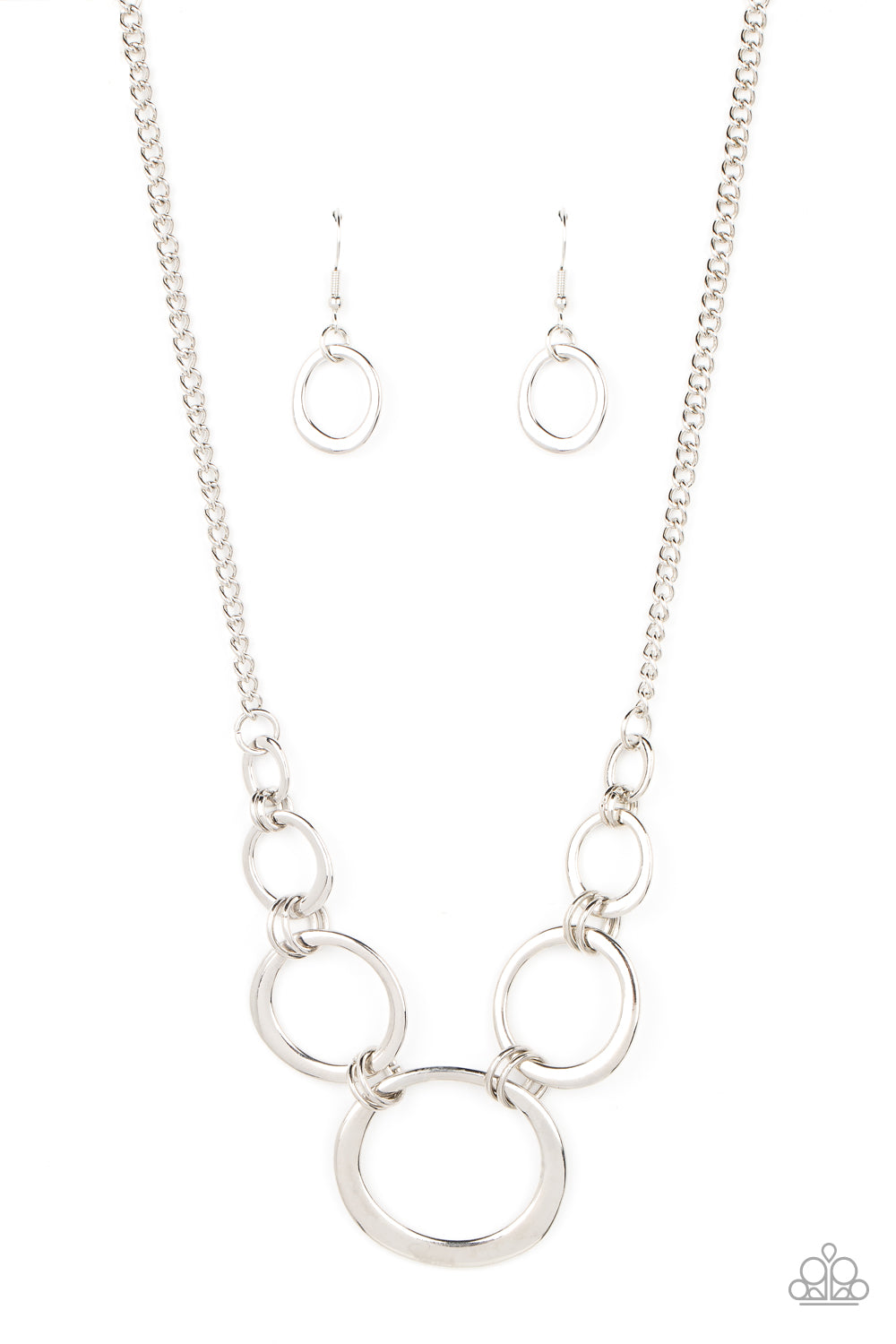 Short Circuit - Hoops Short Silver Necklace