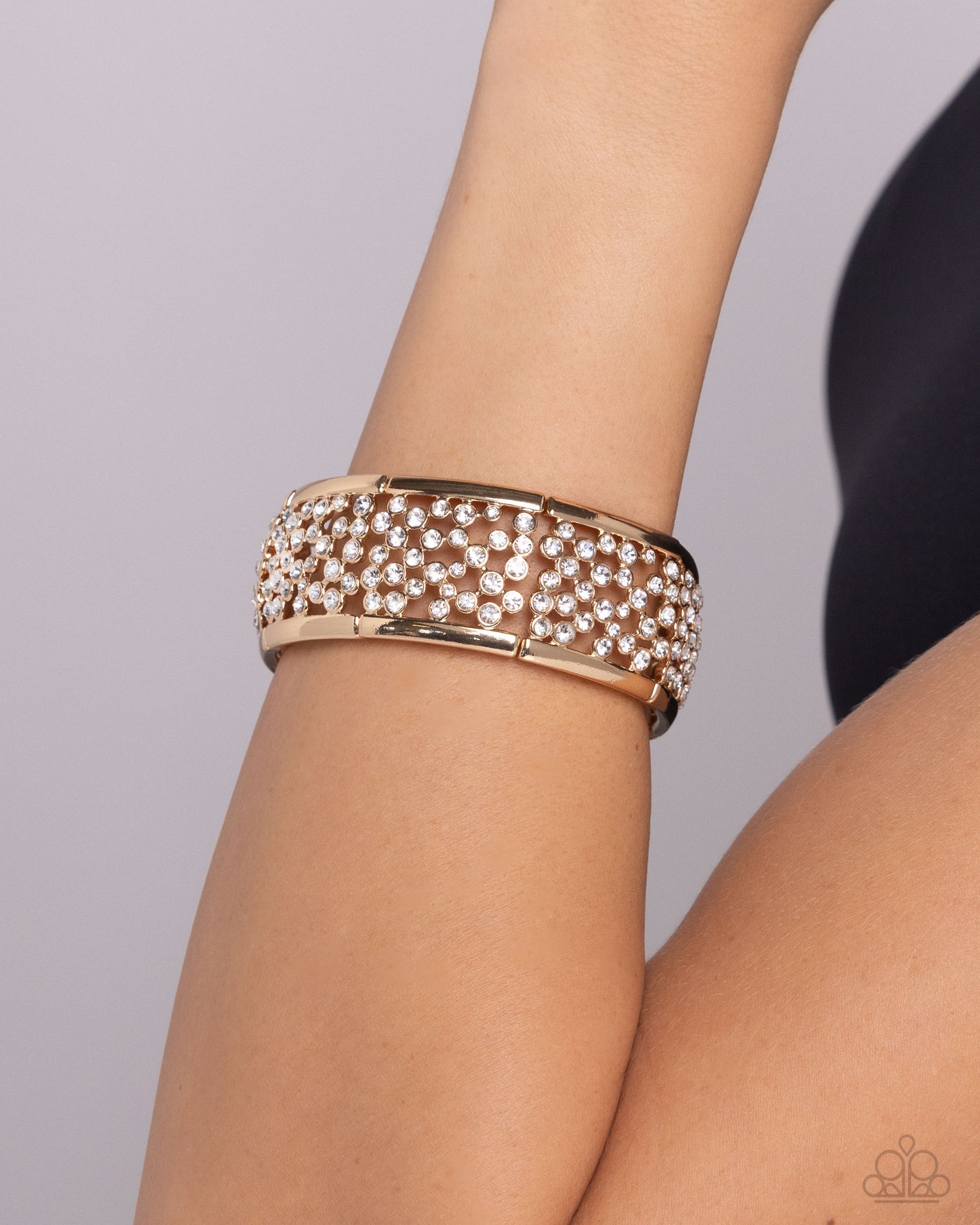 Subtly Scattered - Gold Frame White Rhinestone Stretchy Bracelet