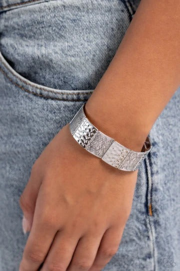 Textured Traveler - Silver Square Stretchy Bracelet