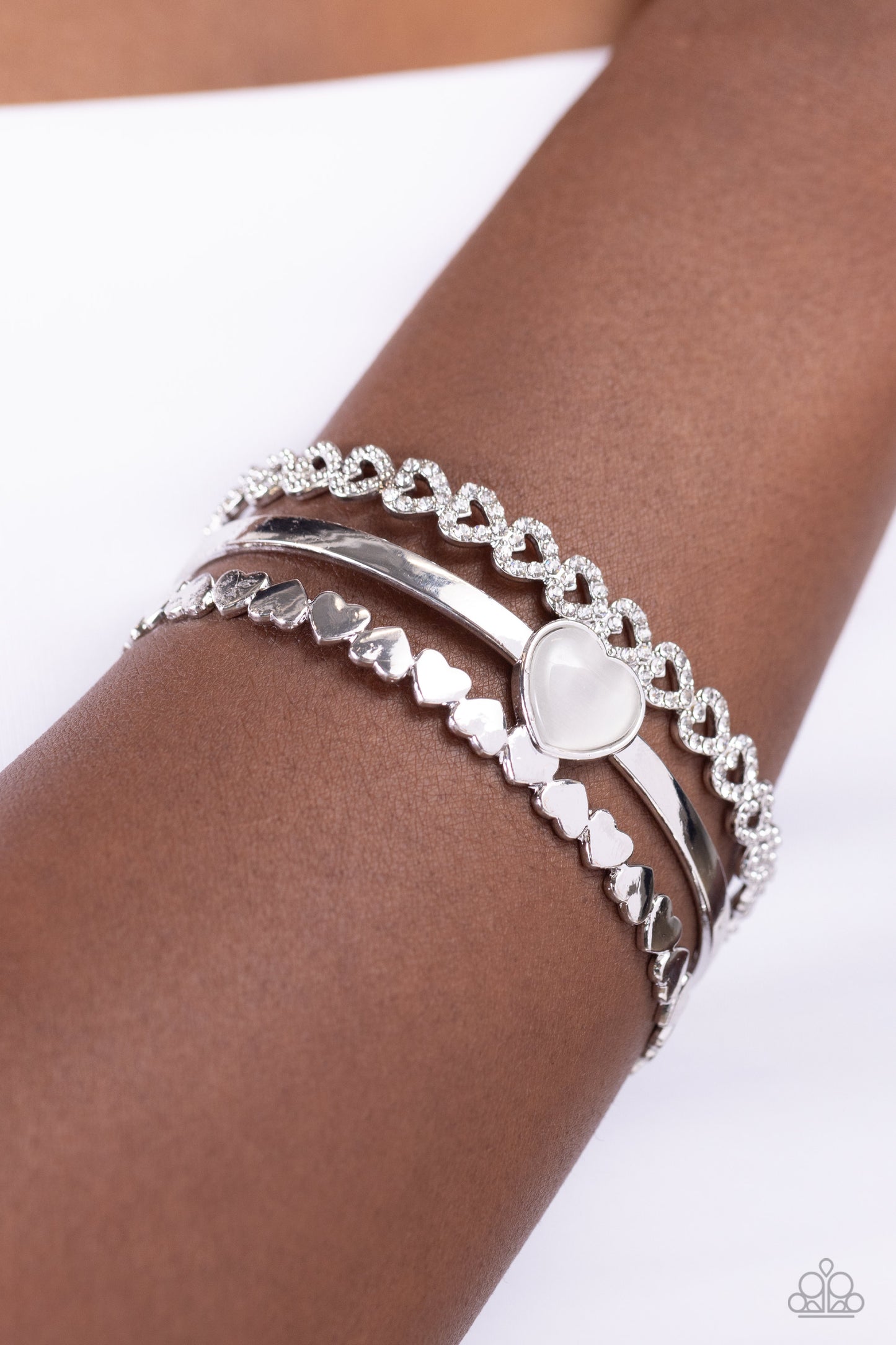You Win My Heart - White Cat's Eye Heart Silver Cuff Bracelet