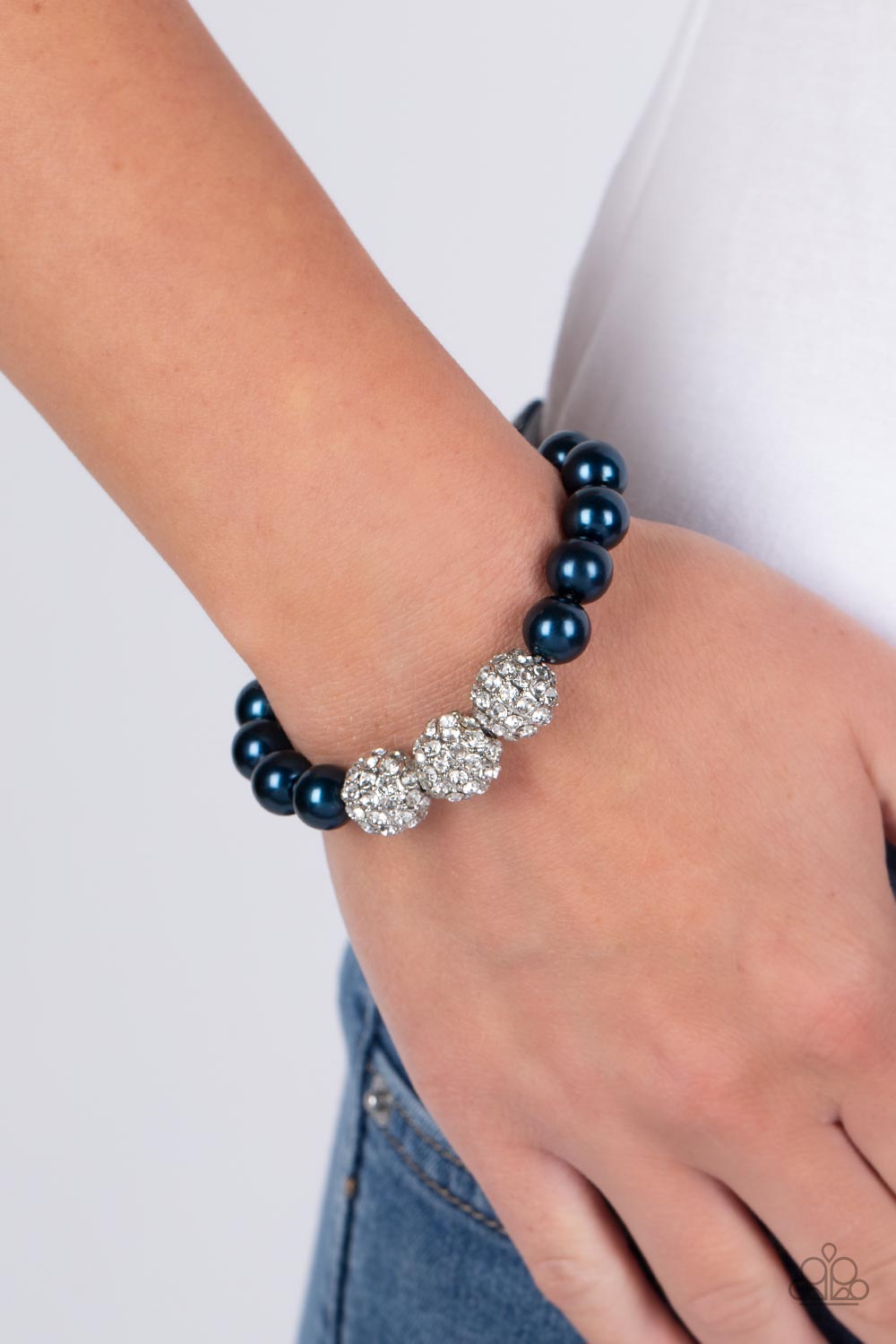 Breathtaking Ball - Blue Pearl Silver Rhinestone Ball Stretchy Bracelet