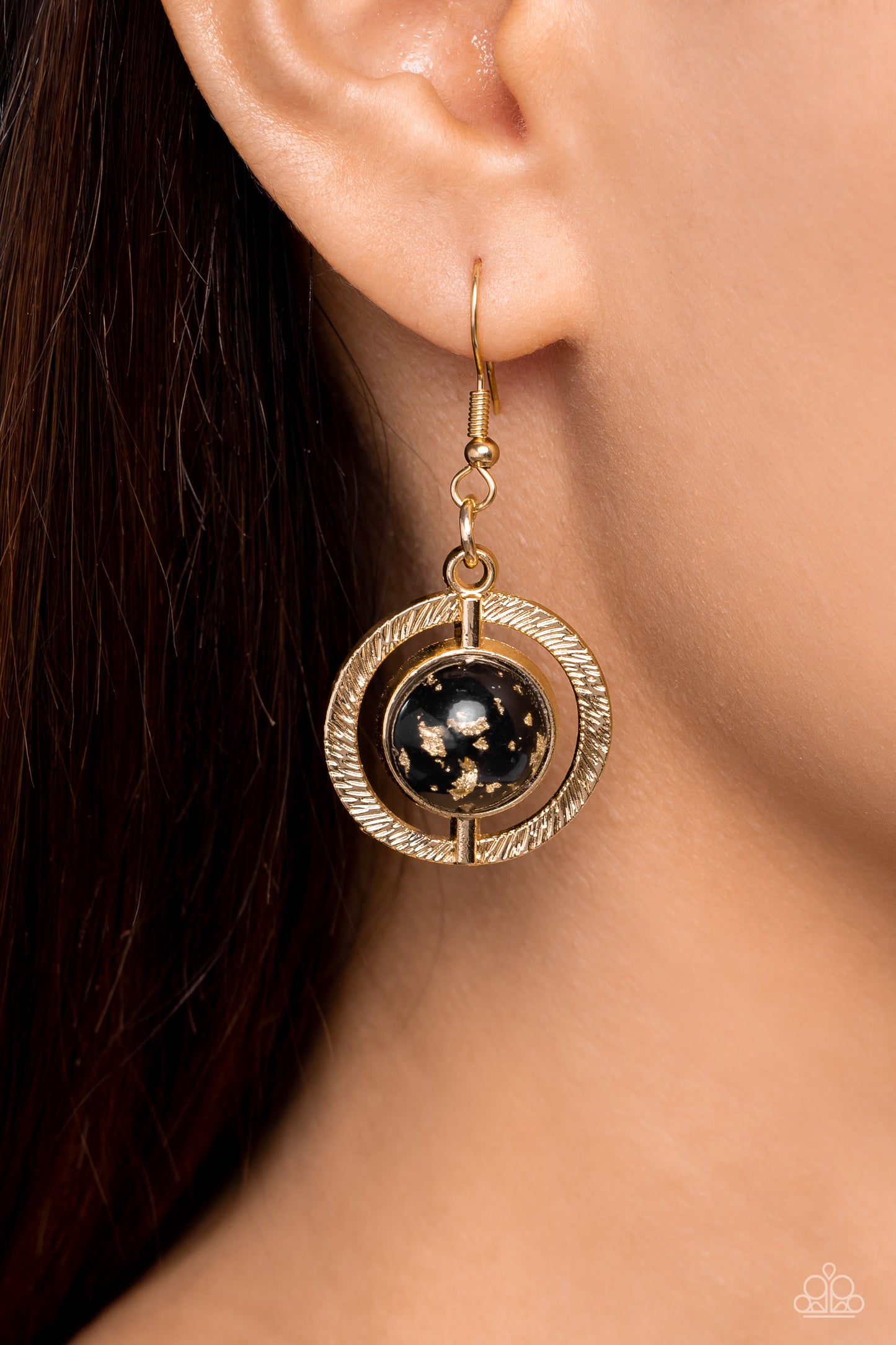 Sophisticated Showcase - Black Gold Flecked Circle Short Necklace