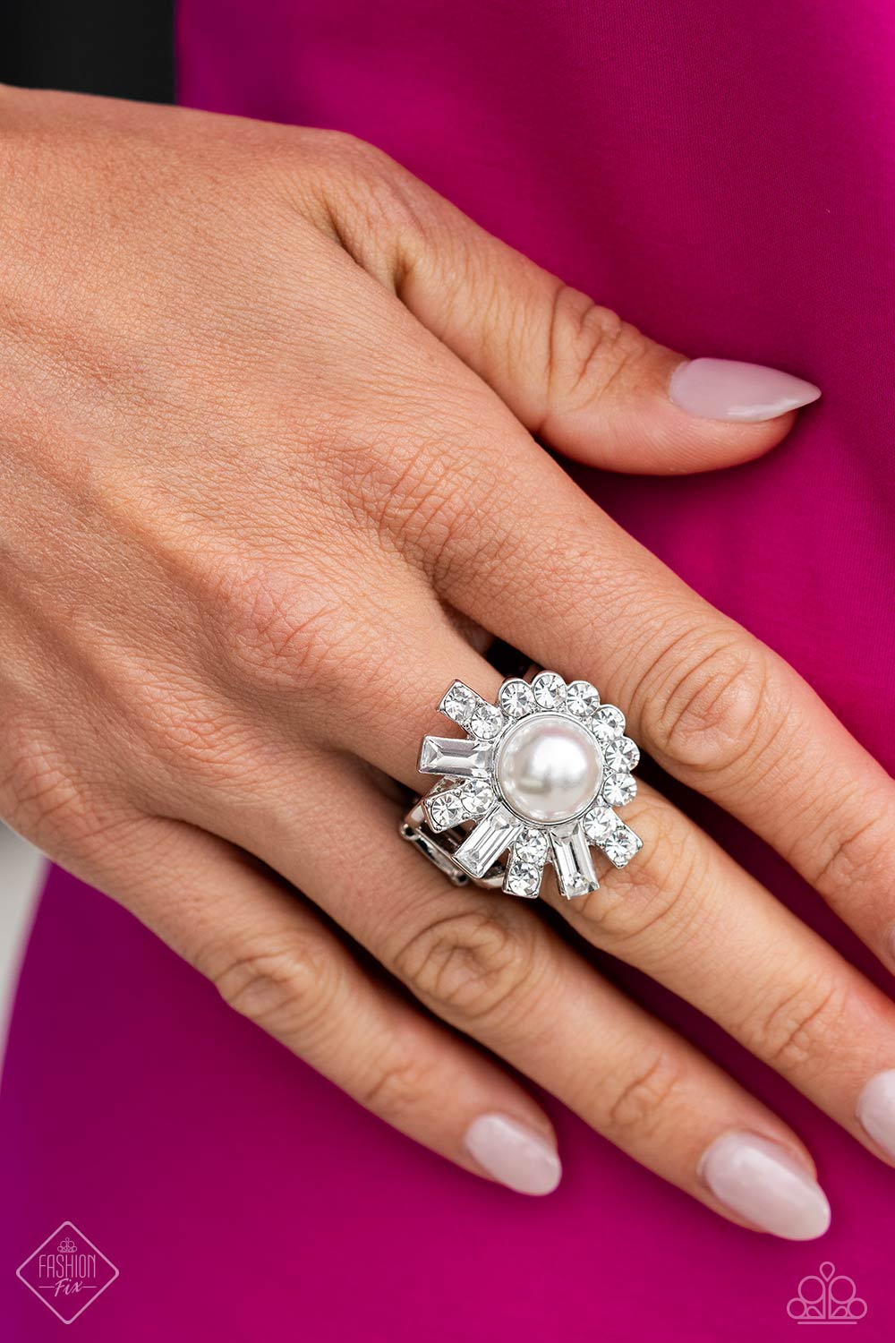 Gatsby Getaway - White Pearl Silver Flare Ring - Fashion Fix