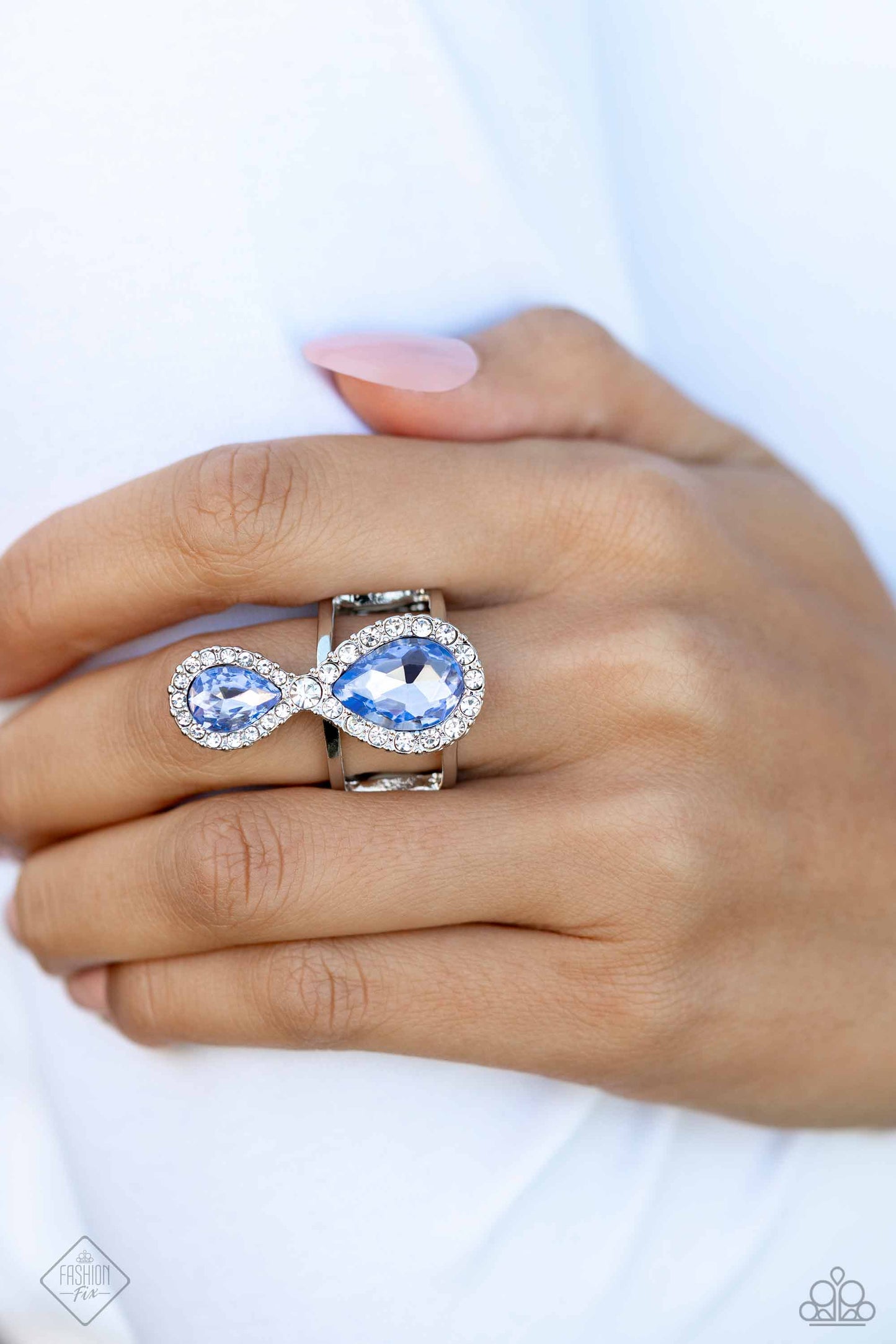 Majestic Manifestation - Blue Gem White Rhinestone Silver Ring - Fashion Fix