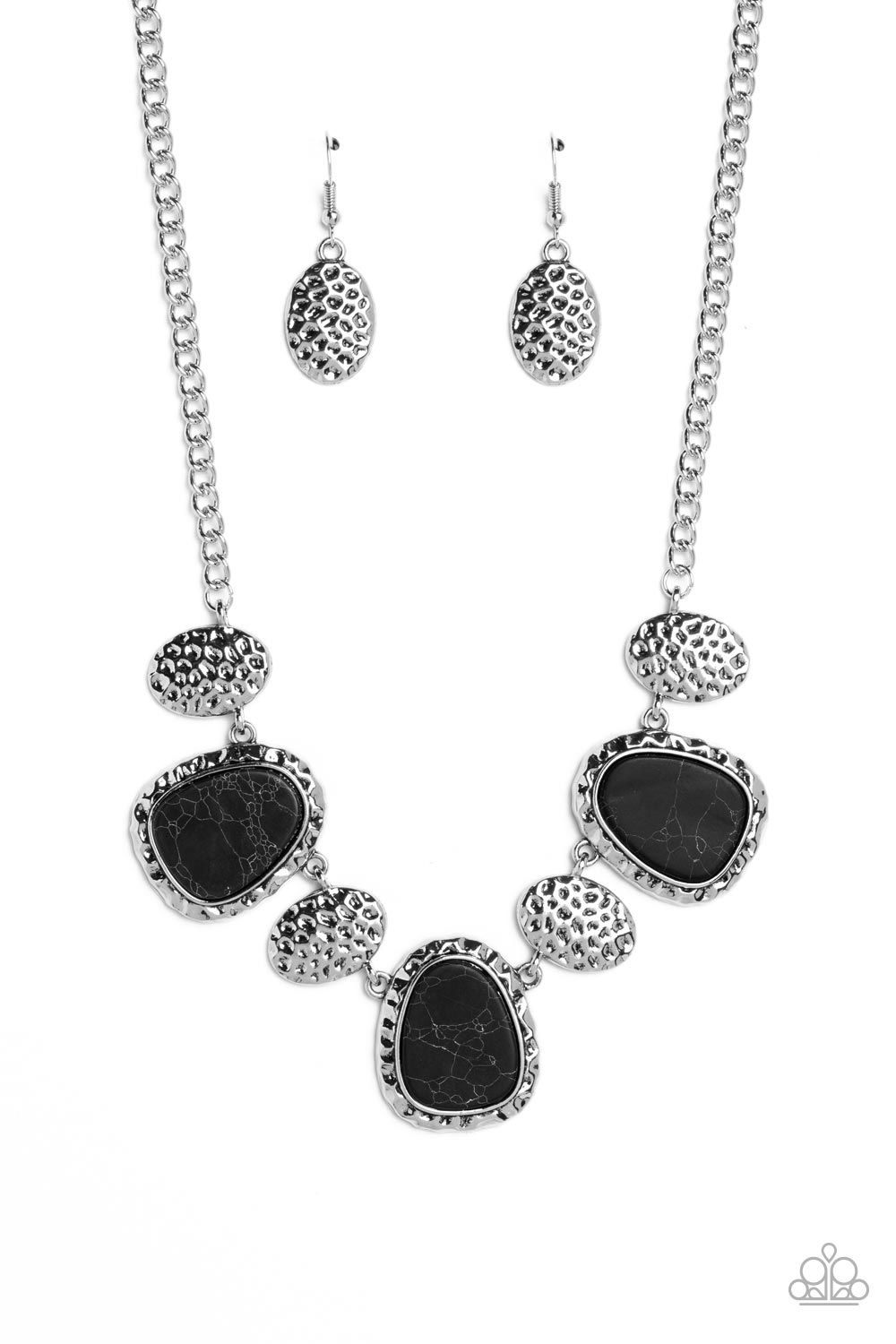 Badlands Border - Black Stone Silver Short Necklace