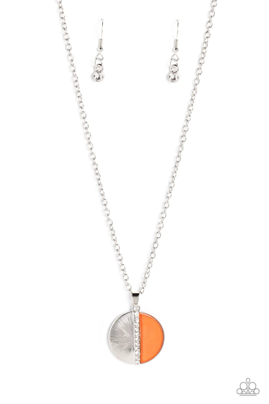 Captivating Contrast - Orange Circle Shell-like Pendant Short Necklace