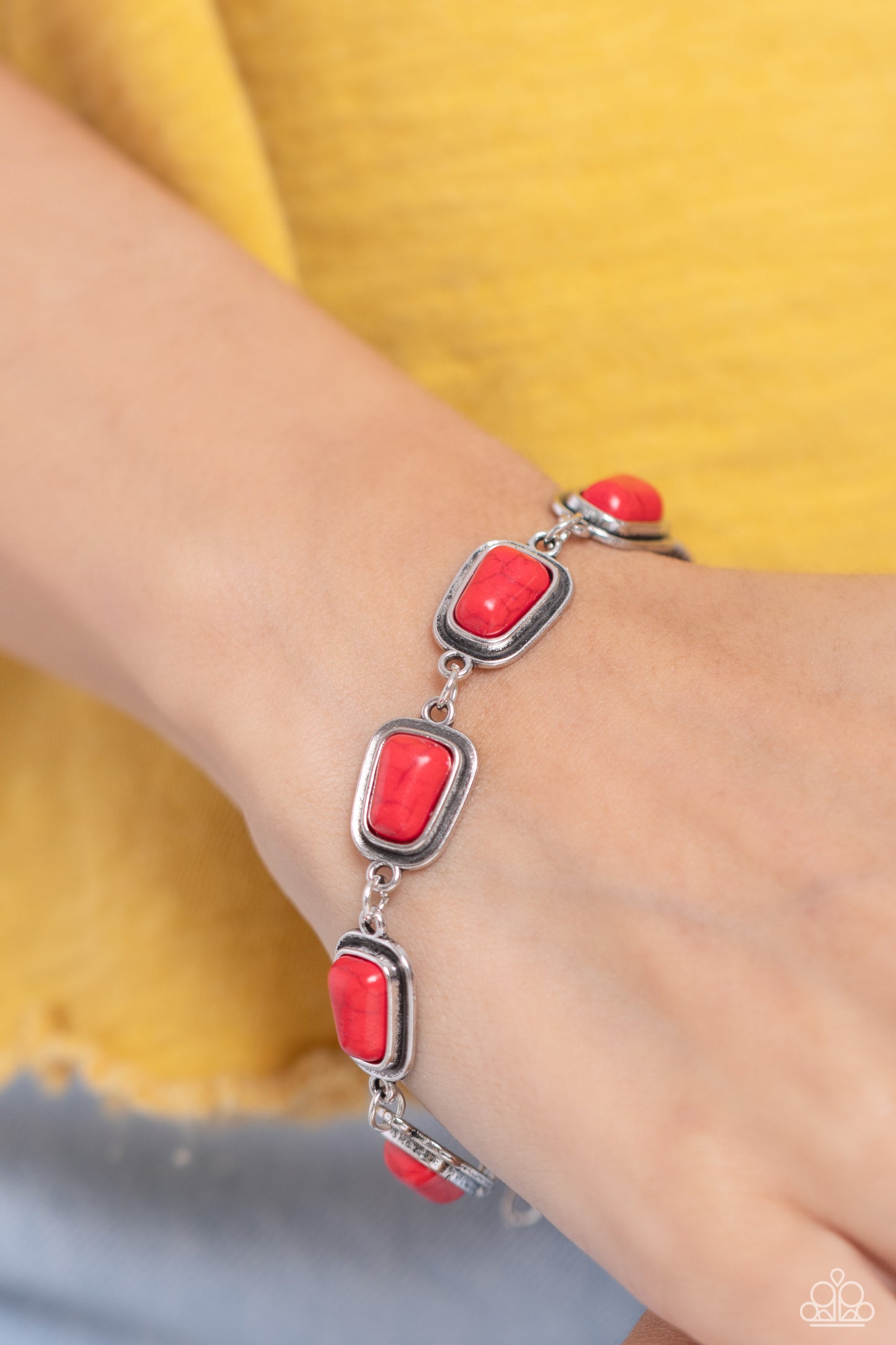 Chasing Canyons - Red Crackle Stone Silver Clasp Bracelet