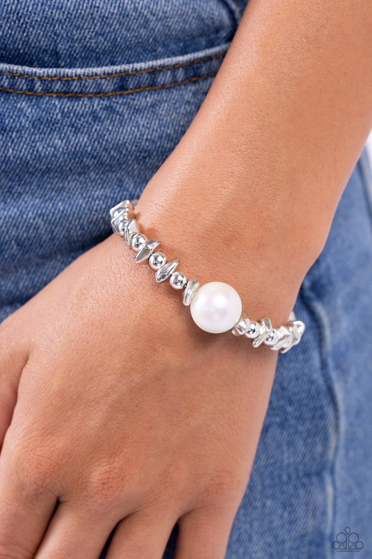 Chiseled Class - White Iridescent Pearl Silver Stretchy Bracelet