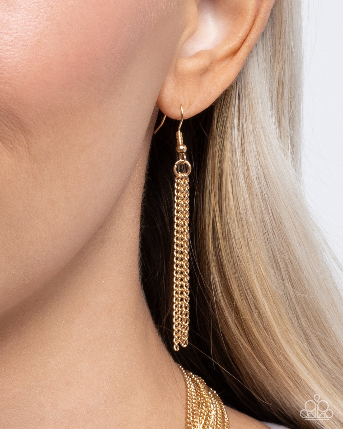 Copious Command - Gold Chain Knotted Short Necklace