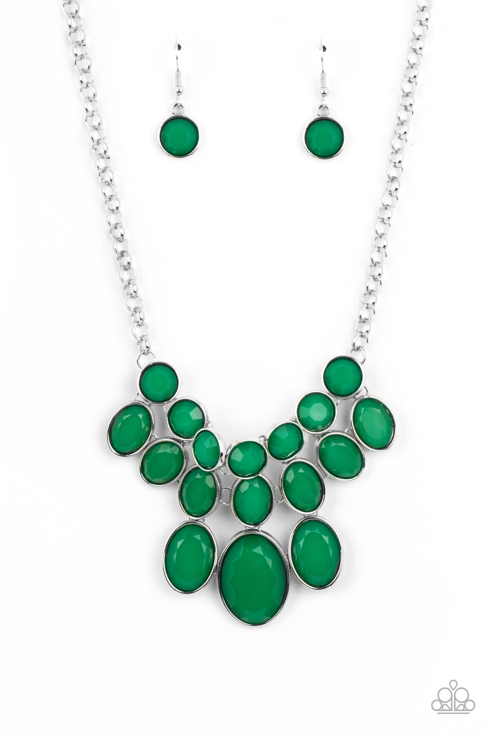 Delectable Daydream - Green Bead Silver Short Necklace