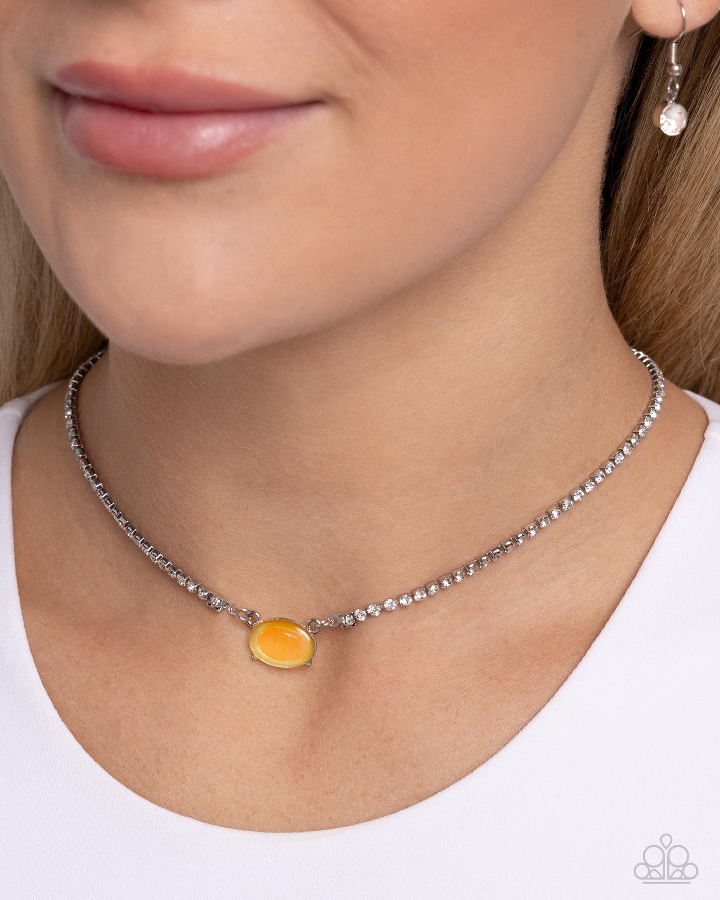 Dynamic Delicacy - Yellow Cat's Eye Silver Rhinestone Short Necklace