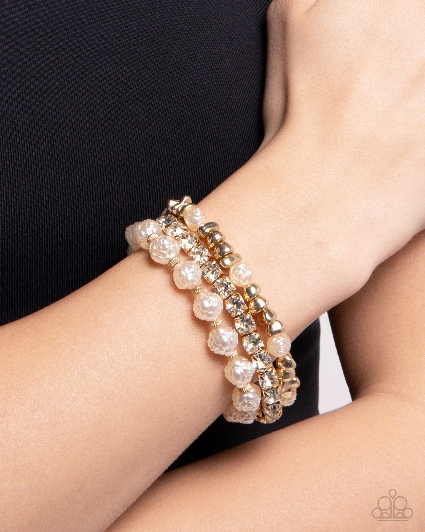 Fair Florals - Gold Bead White Gem Flower Stretchy Bracelet Set