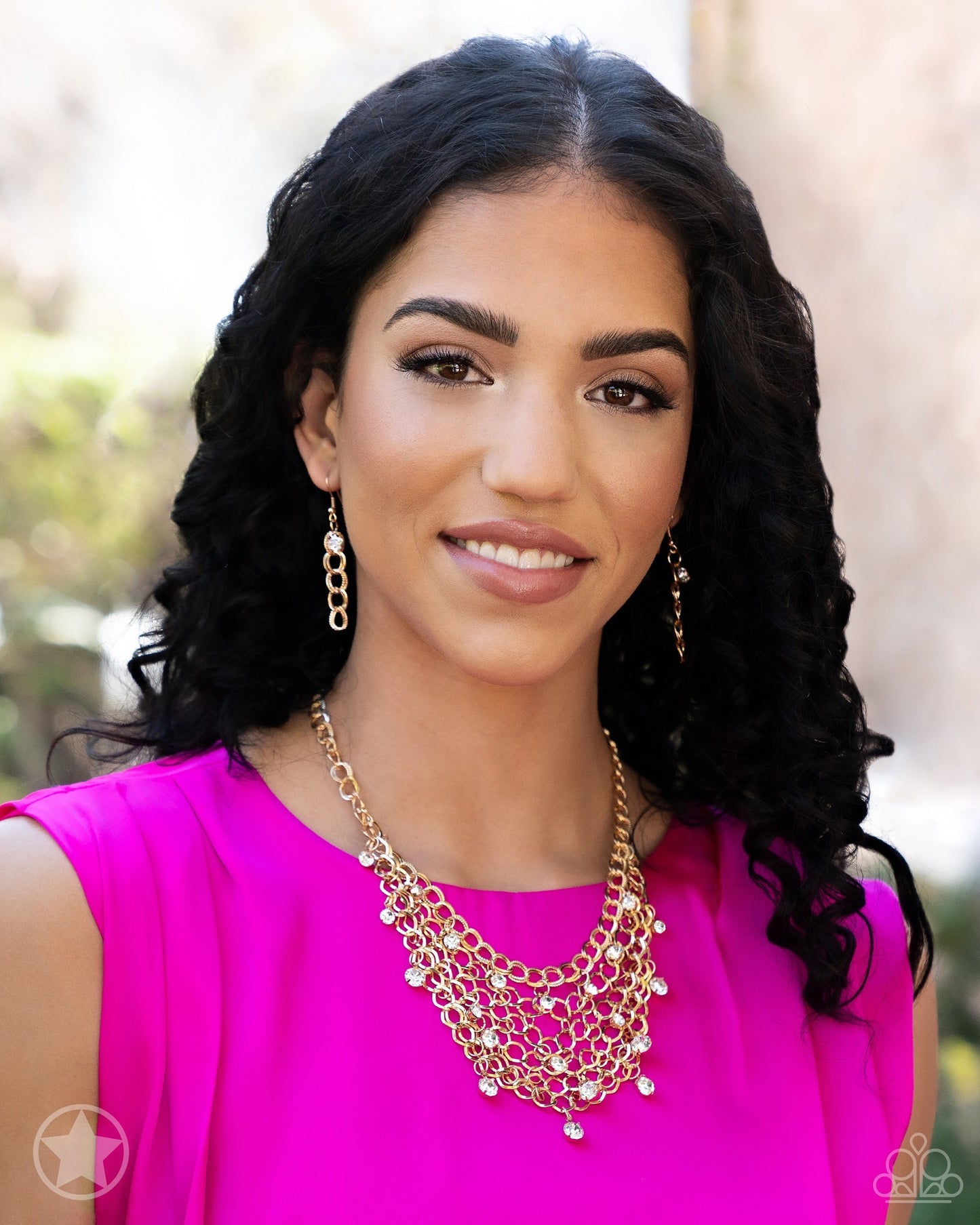 Fishing for Compliments - Gold Mesh Interlocking Chain Layered Short Necklace - Blockbuster