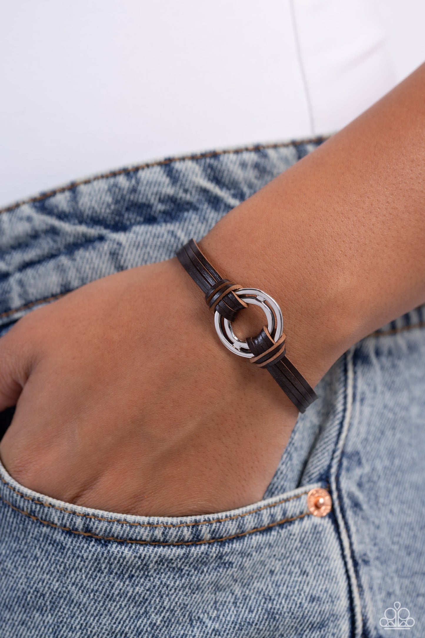 Free Range Fashion - Brown Leather Silver Circle Magnet Bracelet