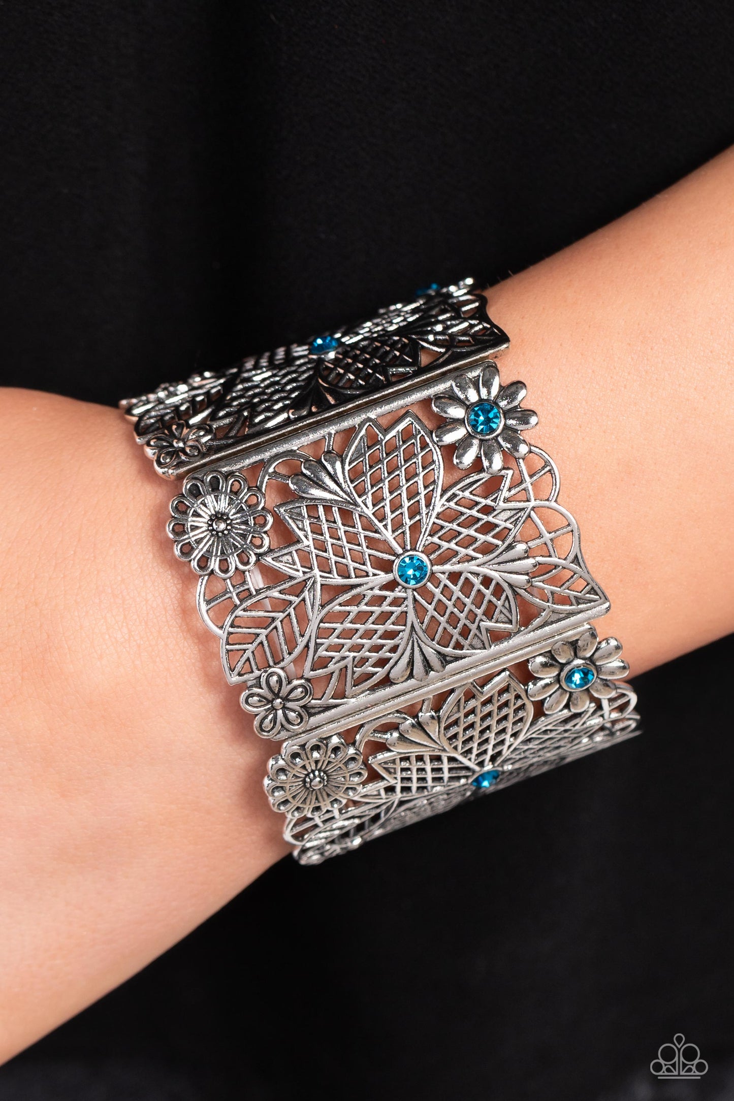 Garden City - Blue Rhinestone Silver Floral Stretchy Bracelet