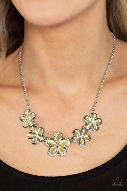 Garden Daydream - Yellow Cat's Eye Silver Floral Short Necklace