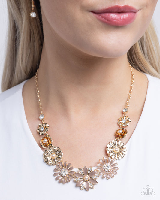 Garden Gesture - Brown and Gold Flower Short Necklace