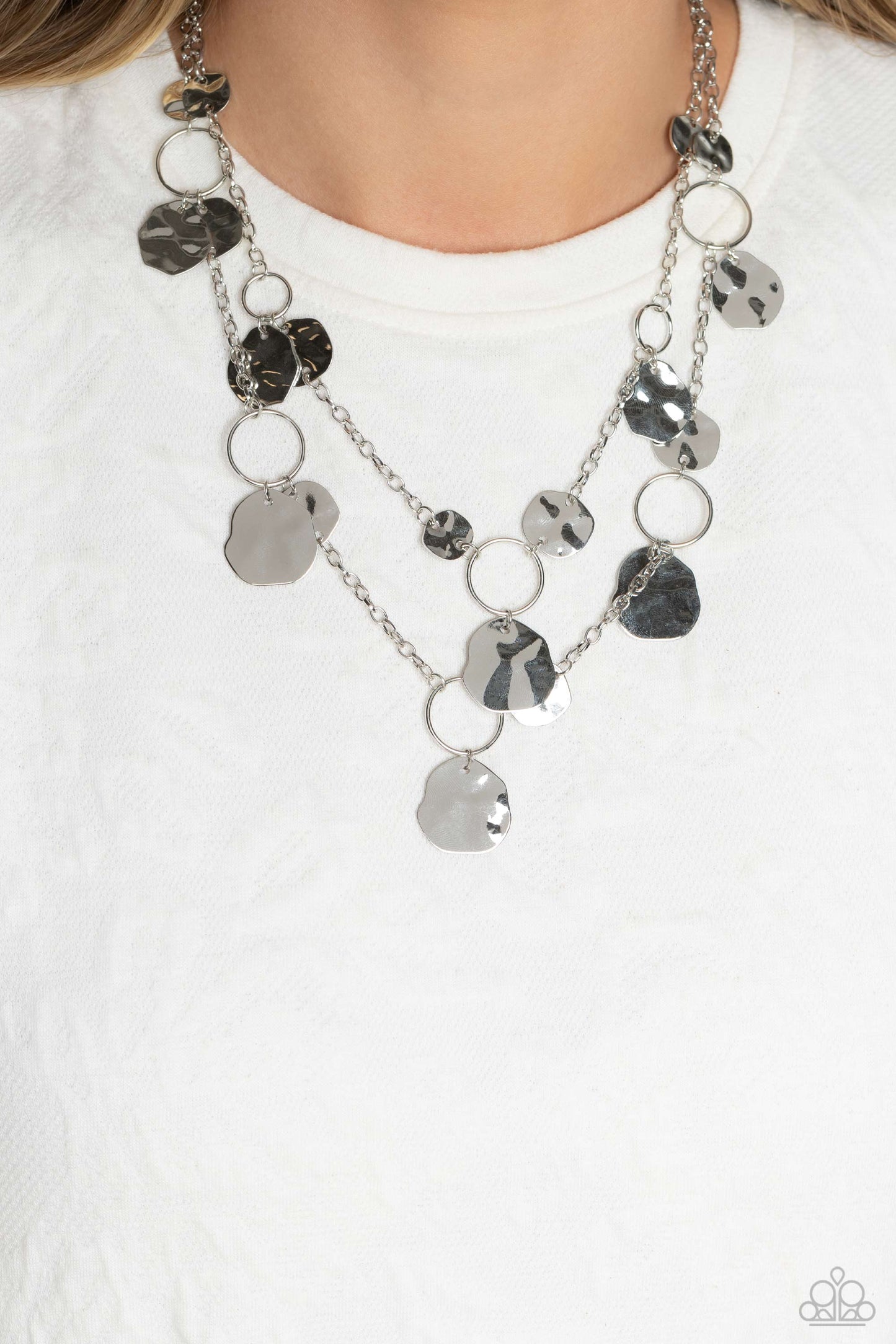 Hammered Horizons - Silver Disc Layered Short Necklace