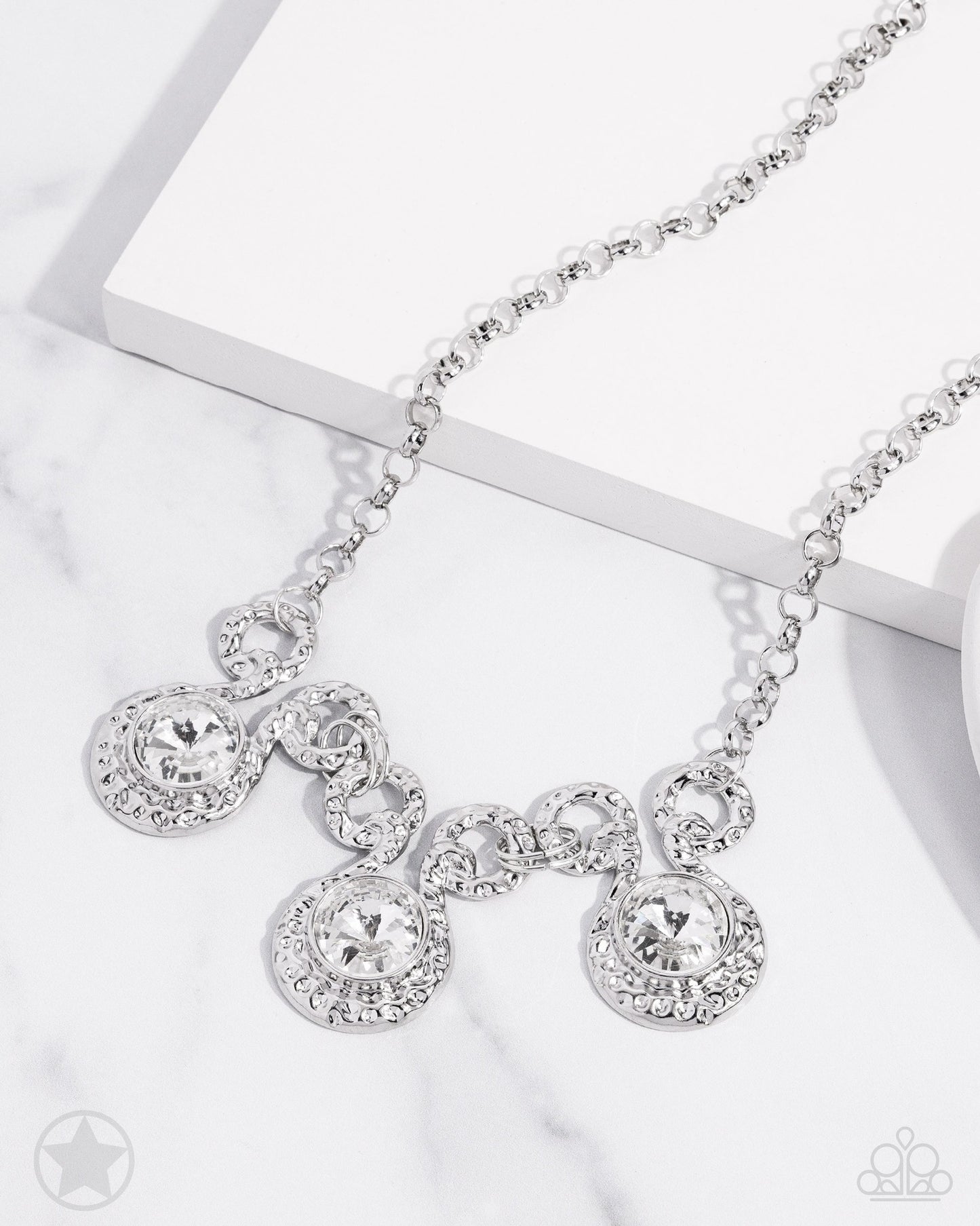 Hypnotized - Silver Large Circle Rhinestone Statement Short Necklace - Blockbuster