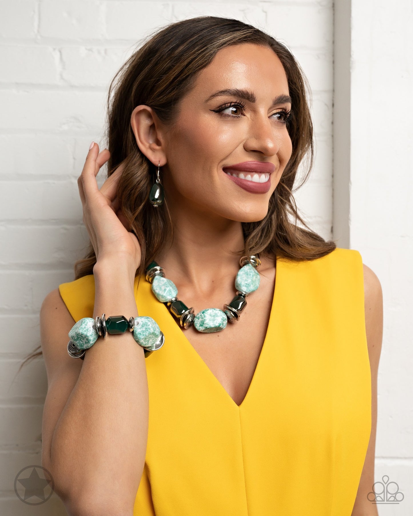 In Good Glazes - Blue / Teal Green Chunky Bead Blockbuster Short Necklace