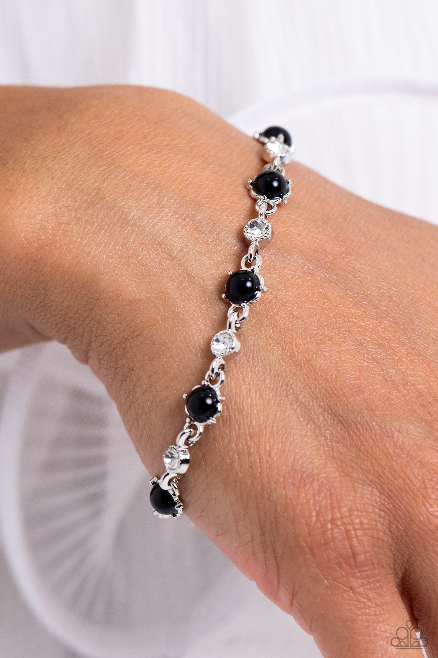 Particularly Pronged - Black Bead and White Gems Clasp Bracelet