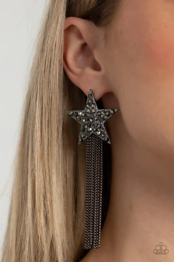 Superstar Solo - Black Gunmetal Star Fringe Post Earrings