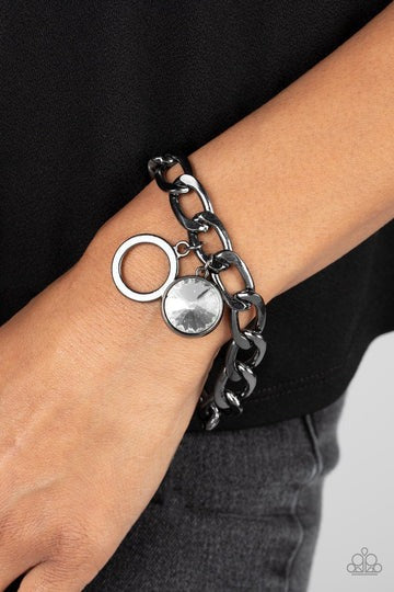 Unyielding Roar - Black Gunmetal Chain White Gem Clasp Bracelet