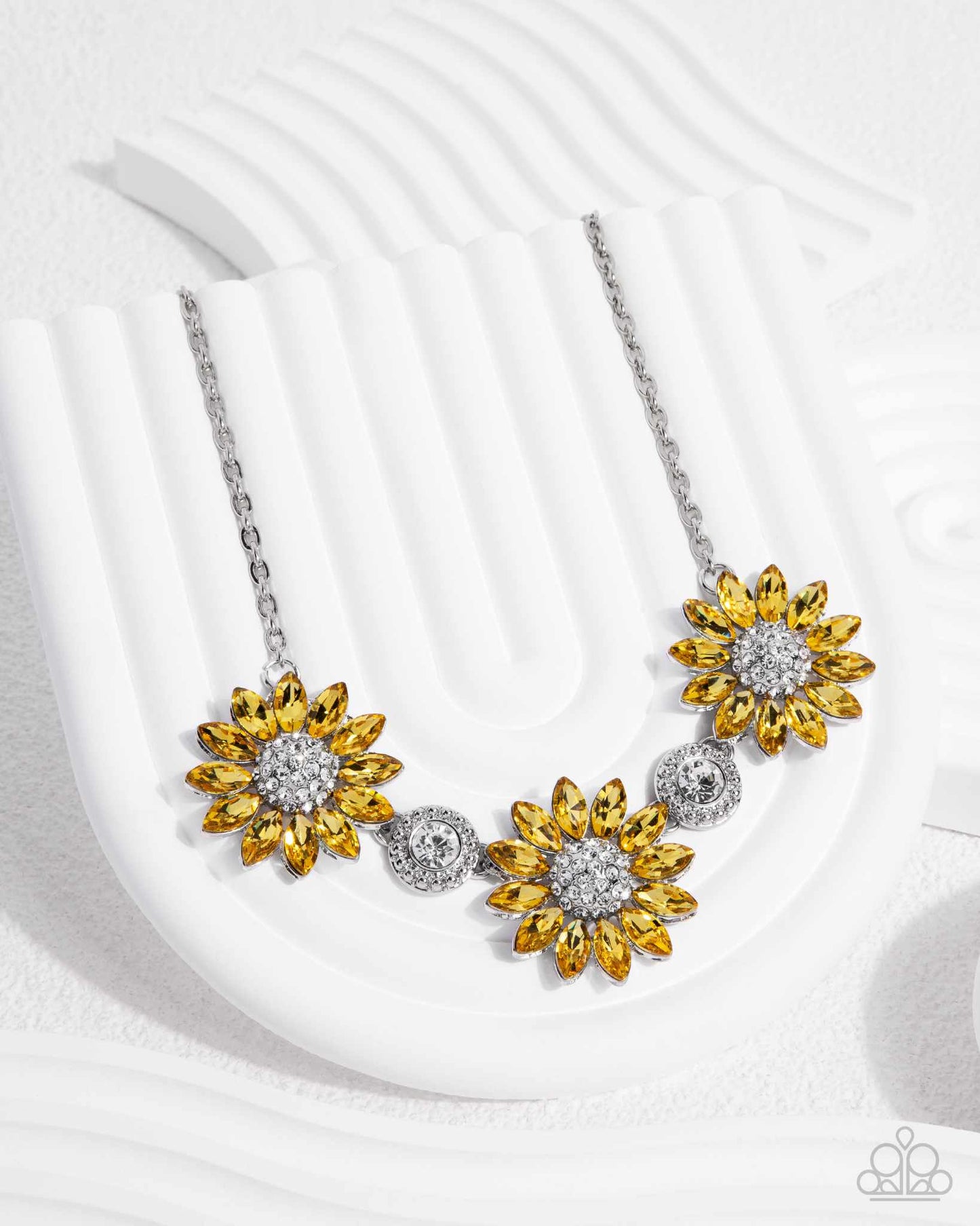 Vulnerable Vacation - Yellow Gem Flower Silver Short Necklace - 2024 Convention Exclusive