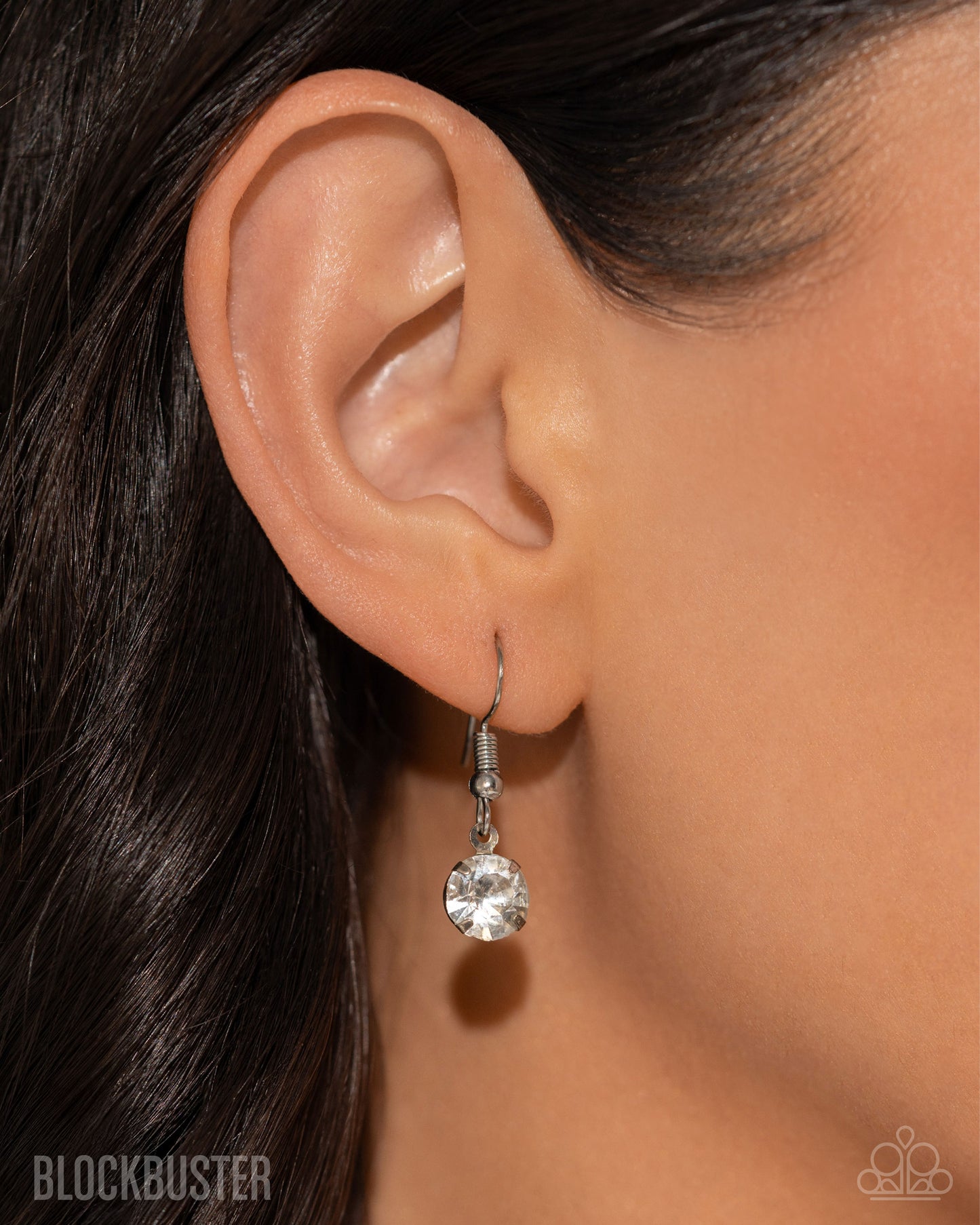 What A Gem - White Rhinestone Short Pendant Necklace - Blockbuster