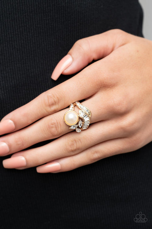 SELFIE-Made Millionaire - Gold White Pearl Rhinestone Ring