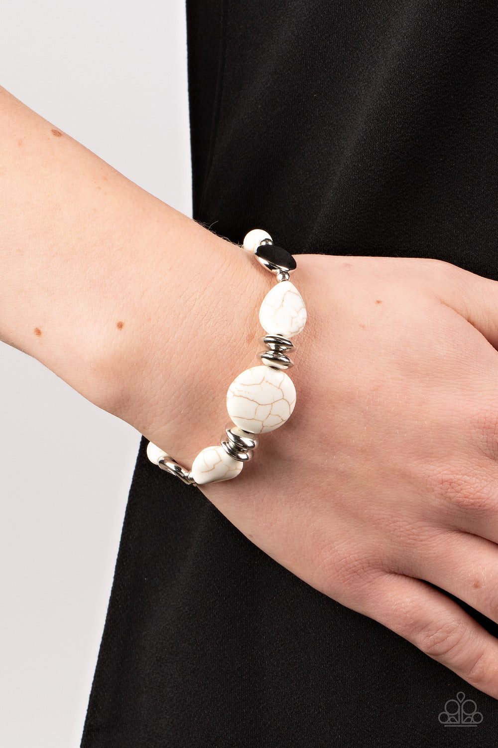 Mesa Vista - White Crackle Stone Silver Clasp Bracelet